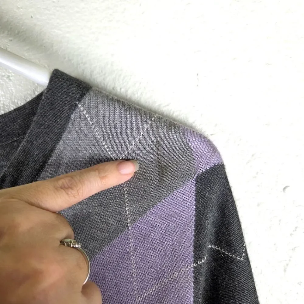 Men's Banana Republic Gray and Purple Argyle Silk Cashmere Blend Sweater SZ Med